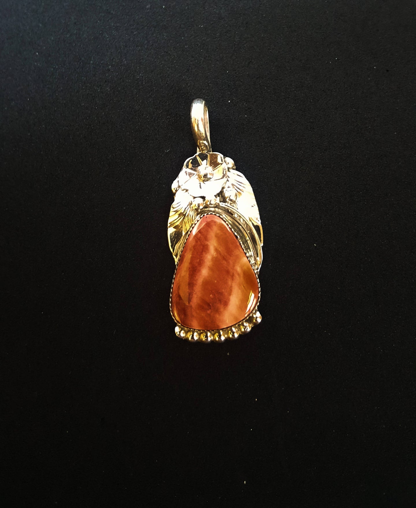 Red Spiny Oyster Pendant