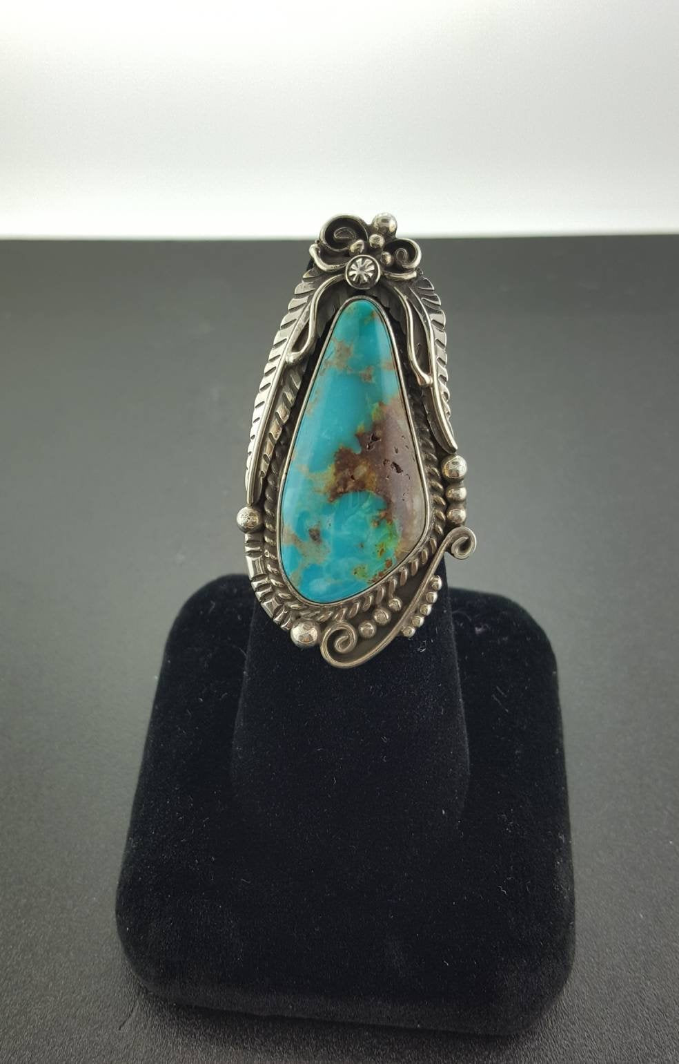 Vintage bisbee turquoise ring pointer finger style - size 7