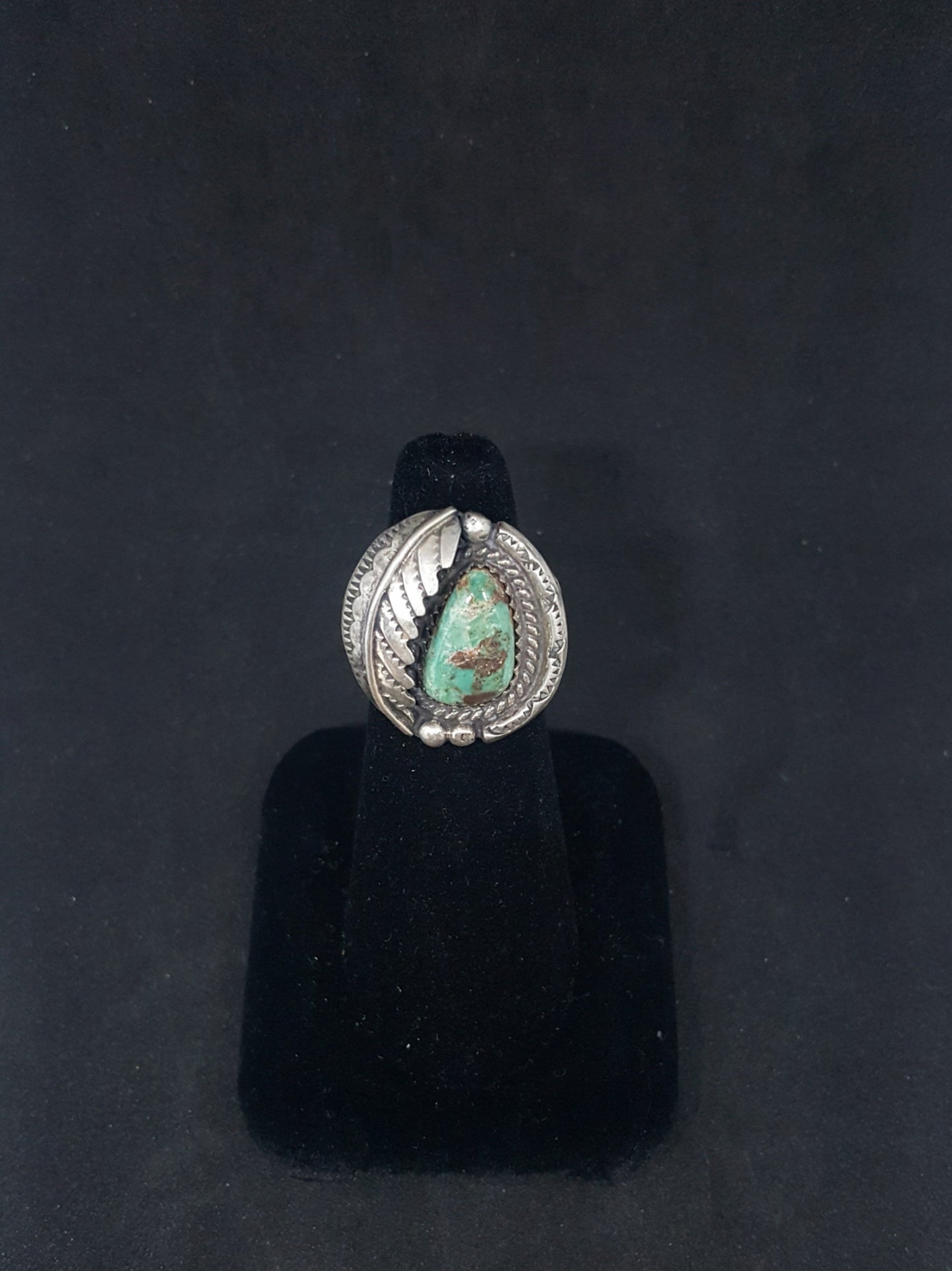 size 6 VINTAGE Navajo leaf Royston turquoise sterling silver ring