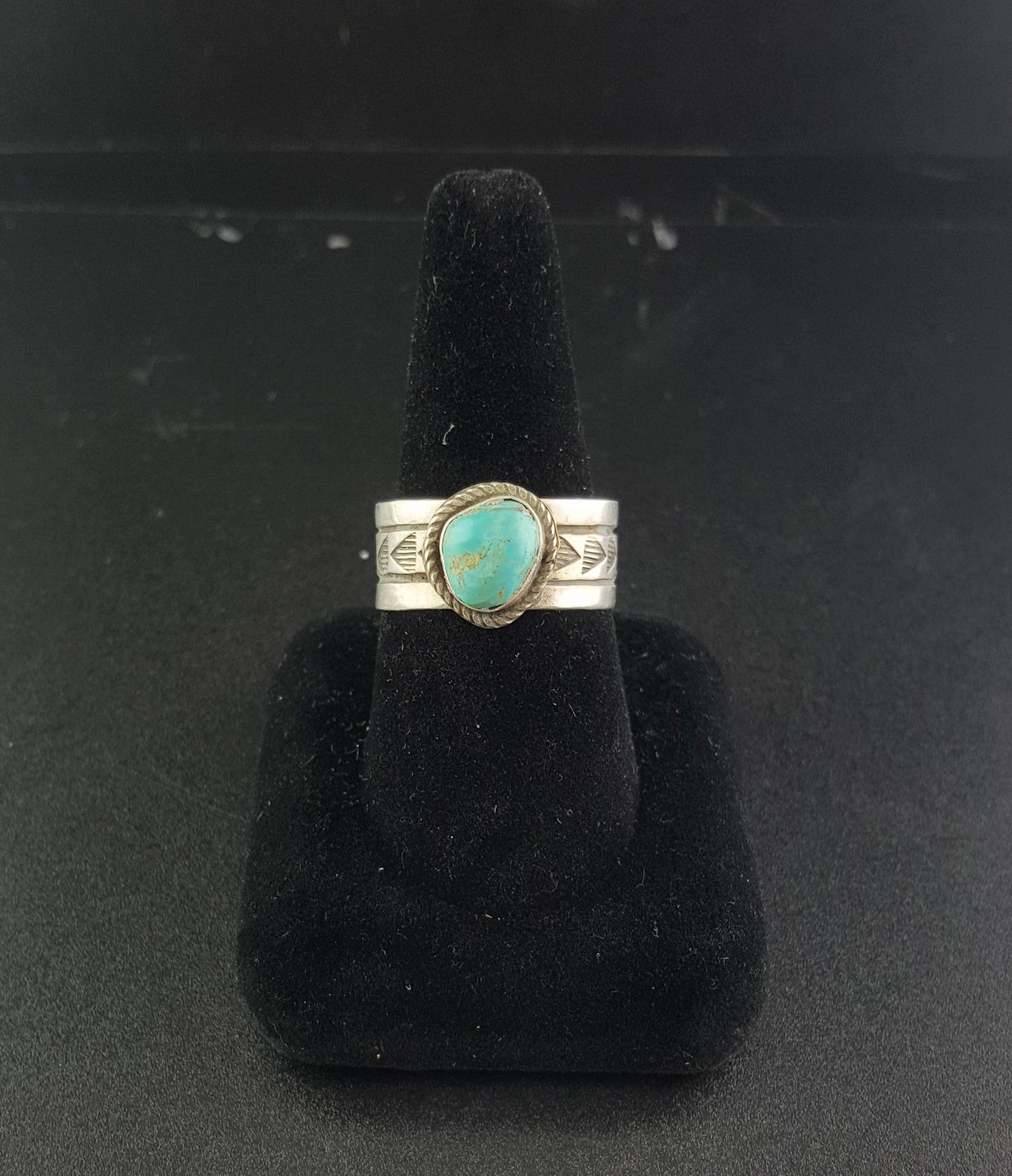 Kingman turquoise sterling silver ring - stamped by RE - size 12 - vintage