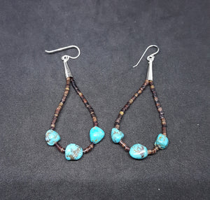 Santo Domingo hoop dangle Earrings - Shell and turquoise