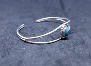 New Navajo oval Kingman turquoise sterling silver cuff bracelet