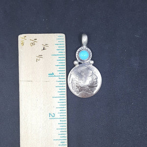 1913-S Buffalo Nickel Turquoise great condition round shape sterling silver pendant necklace