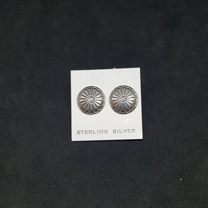 Daisy Flower round shape sterling silver stud earrings