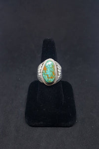 Size 11 3/4 - Navajo Green Nevada Turquoise feather royal style sterling silver ring - Vintage