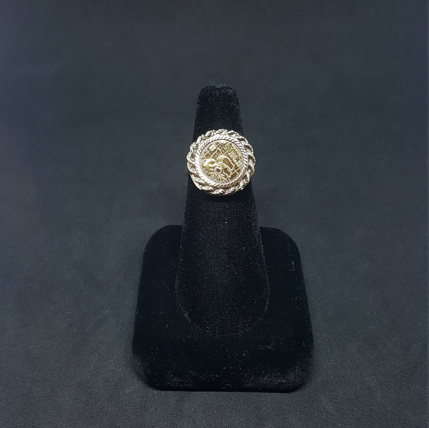 1989 Panda Golden Coin rotatable twist design ring size 7 1/2