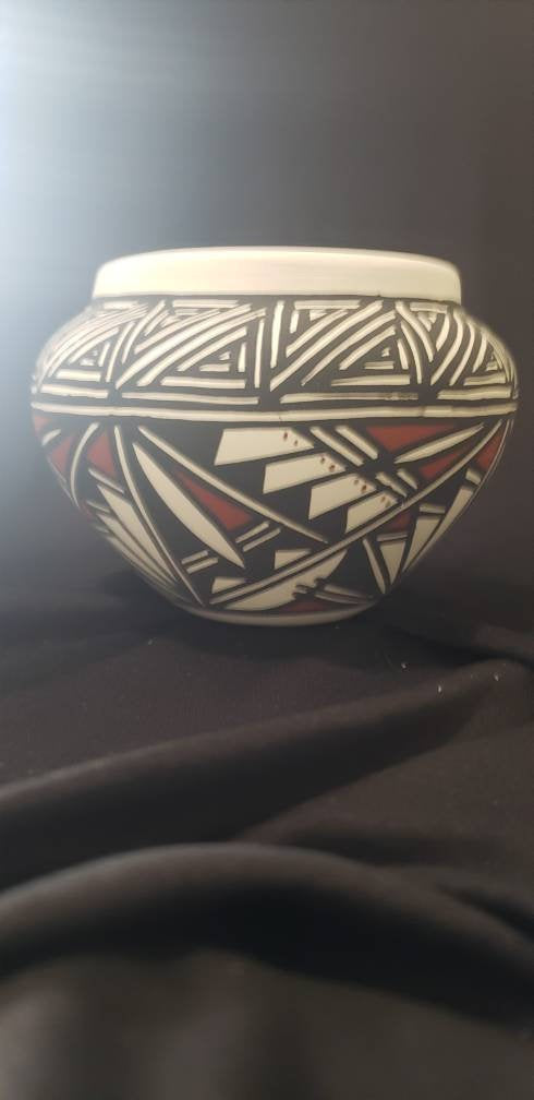 Acoma New Mexico pottery handmade hand painted one of a kind