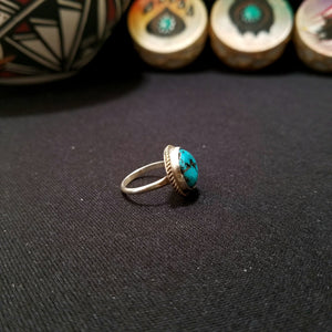 Navajo Twist Natural shape Kingman Turquoise thin band sterling silver vintage ring