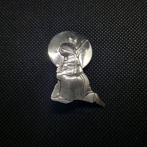 VINTAGE Navajo Native Chief Kneeling Under The Moon Brooches Sterling Silver